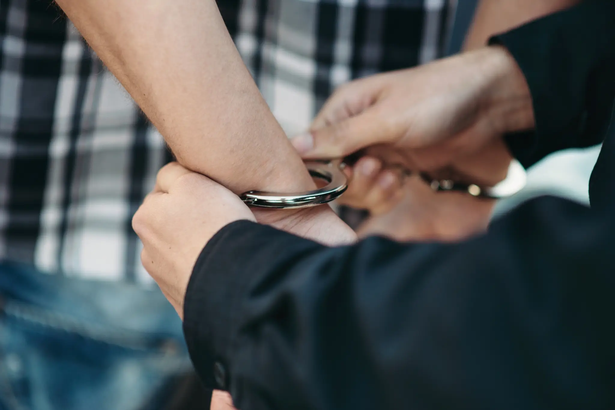 Arrestation et menottes